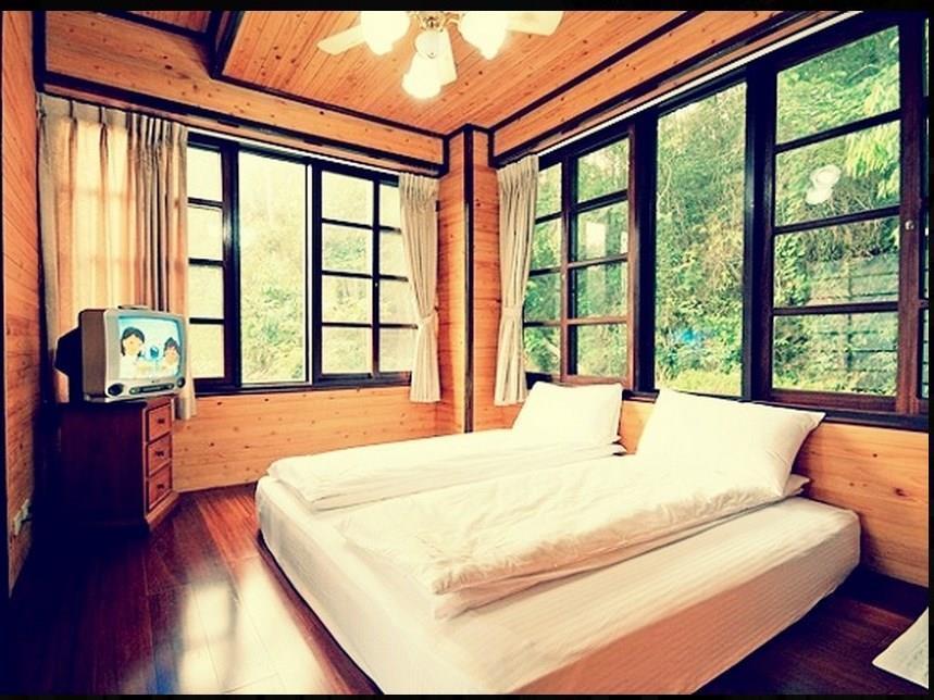 Alimei Red Wood Cottage/ B&B Moor المظهر الخارجي الصورة